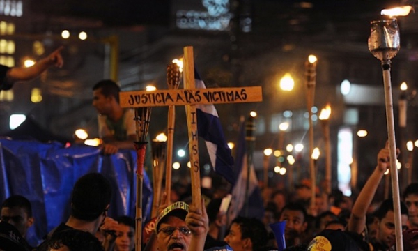 14. Honduras manif 2.jpg