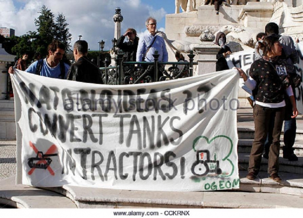 42 bis. nov-20-2010-lisbon-portugal-anti-nato-people-hold-a-banner-during-cckrnx.jpg