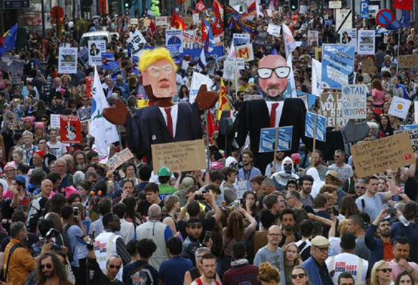 16. Manif d'Irlandais anti-OTAN à Bruxelles.jpeg