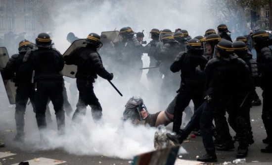 15. cop21-republique-antifas-crs.jpg