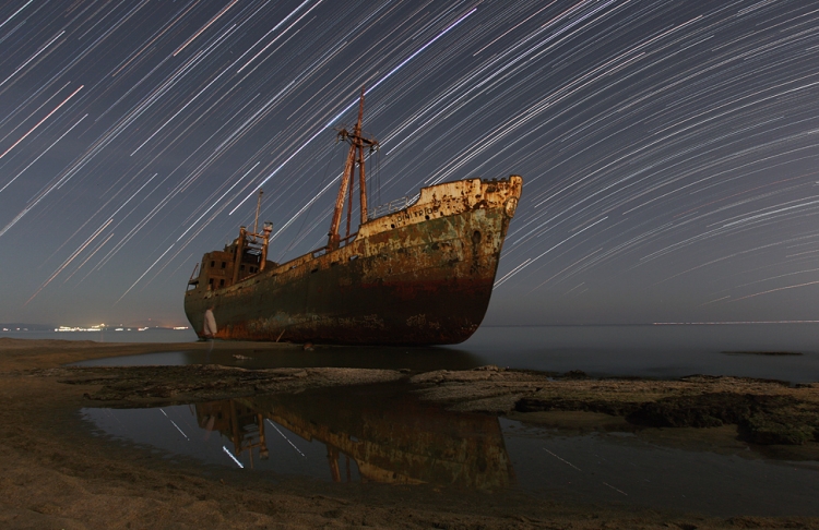 Star trails & the Captain's Ghost_kotsiopoulos.jpg
