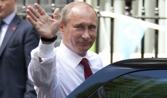 18 bis. vladimir-poutine waving.jpg