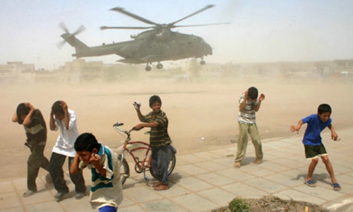 28. Iraqi-children-take-cover-008.jpg