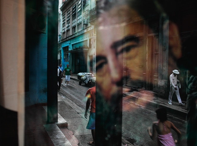 2. -fidel-castro-window-reflection-670.JPG