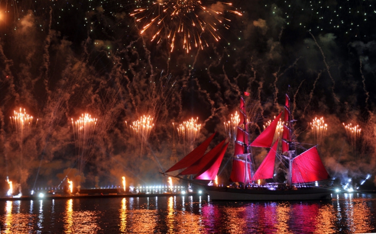 1. Bateau de Nouvel AN mais où.JPG