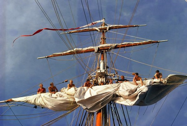 1. Tall ship sazils unfurl'ed.jpg