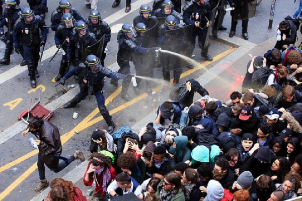 64.  Strasbourg 1Violences policières à Srtrasbourg.jpg