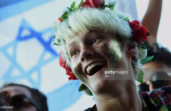 12. Asaf Avidan festival goer.jpg