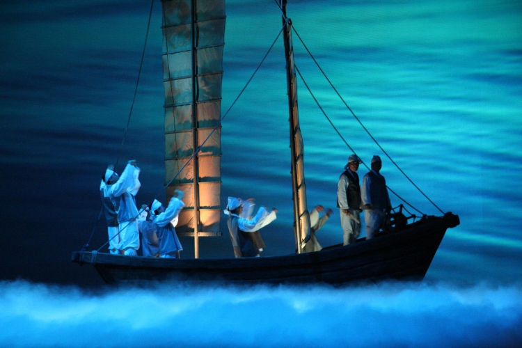 1. Korean_theater-Changgeuk-Leaving_Ship-01.jpg