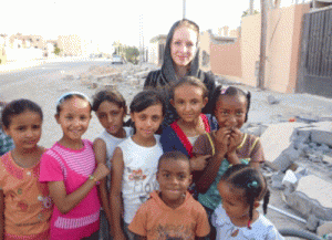 Lizzy Phelan à Tripoli.gif