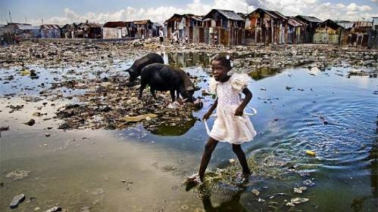 3. valentia haitiana miseria.jpg